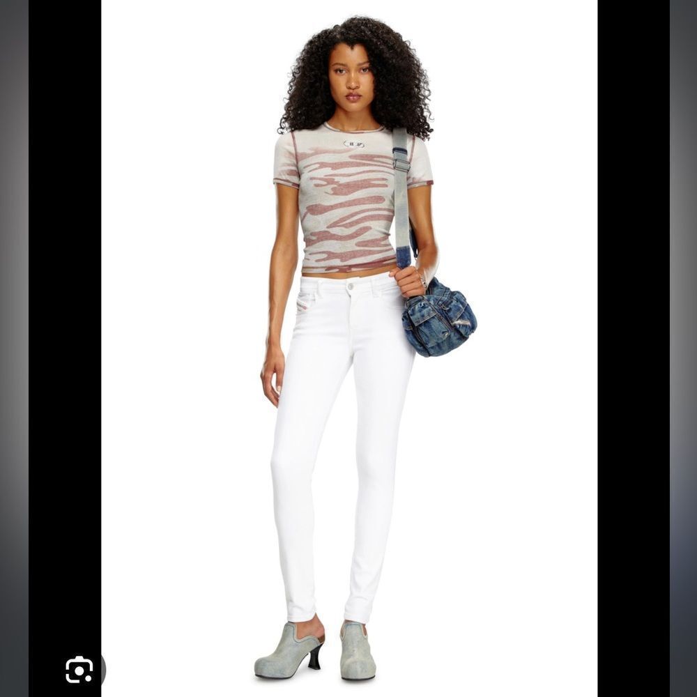 Diesel Slandy Super Slim Skinny Regular Waist in White